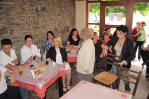 99.Καφενείο-Των-Ορέων-16-5-2012-Μεραμπέλλο-scaled