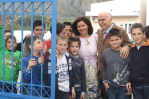 Παιδική-Εορτή-Χριστ.-2010-Δημοτικά-Σχολεία-Μυλοποτάμου-1-scaled