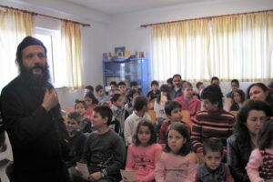 Παιδική-Εορτή-Χριστ.-2010-Δημοτικά-Σχολεία-Μυλοποτάμου-2-scaled